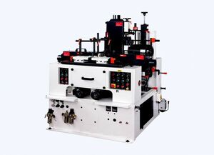 Четырехсторонний шлифовальный станок проходного типа для  криволинейных и прямолинейных брусковых деталей LIGA GB-625-R4-80S