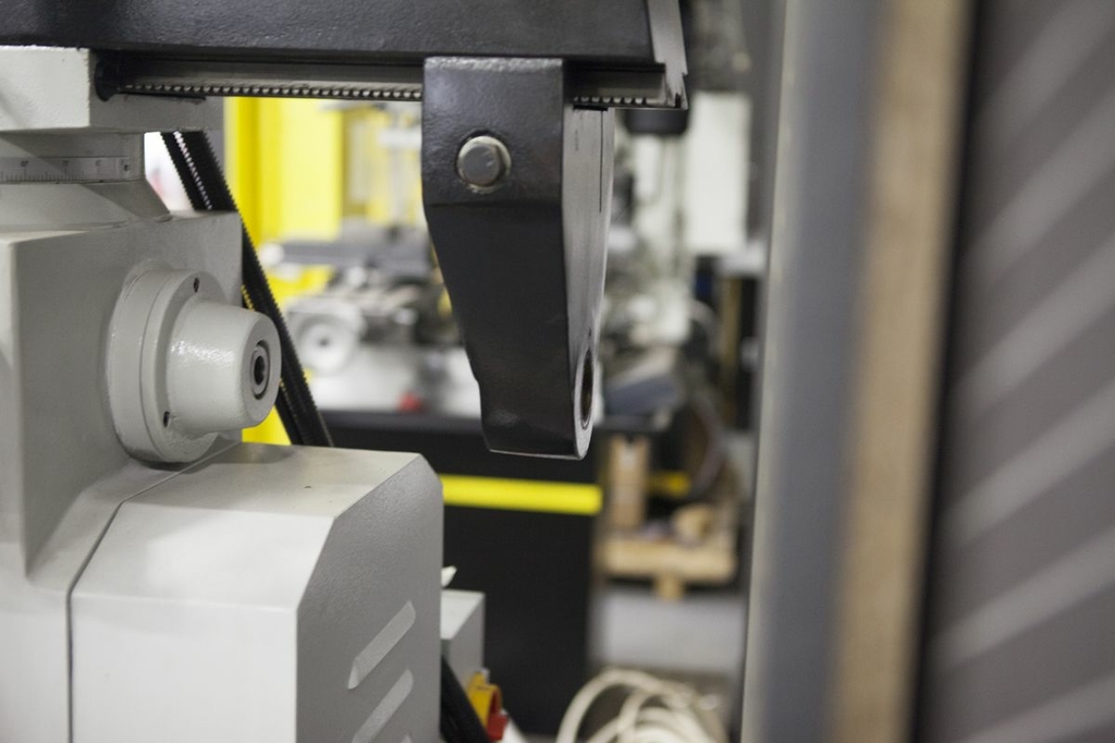 Универсально-фрезерный станок STALEX MUF65 DRO