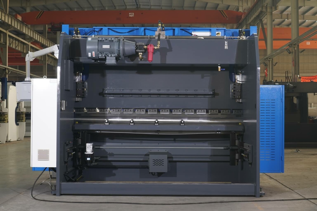 Листогибочный пресс MetalTec HBС 135/3200 4+1 ЧПУ МТ-15