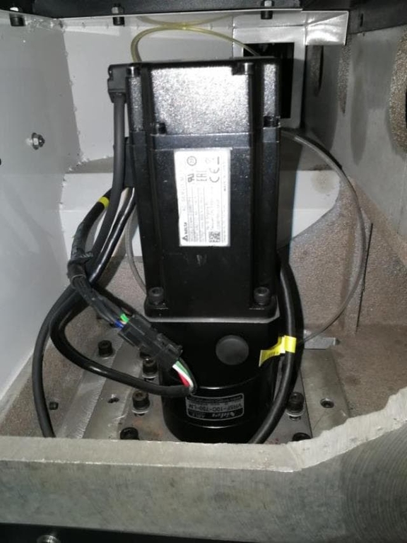 Оптоволоконный лазерный станок для резки металла LTT-3015C-1500