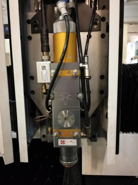 Оптоволоконный лазерный станок для резки металла LTT-3015C-500