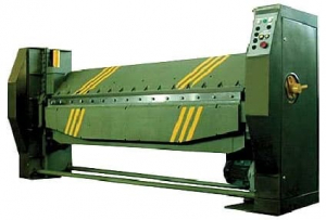 Машины листогибочные трехвалковые В08-001