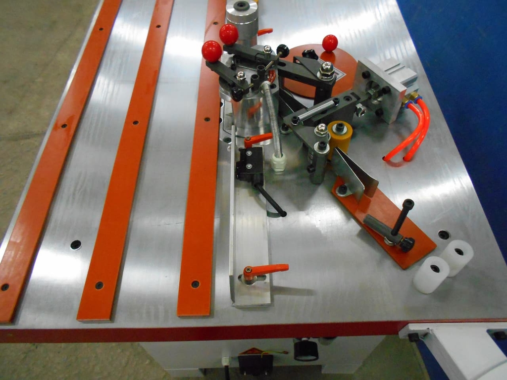 Кромкооблицовочный станок Ltt-F350А