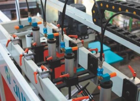 Продольно-фрезерный станок с ЧПУ JUNRAN JR-6TS