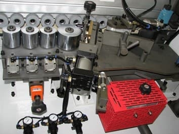 Автоматический кромкооблицовочный станок LTT YJ-365J