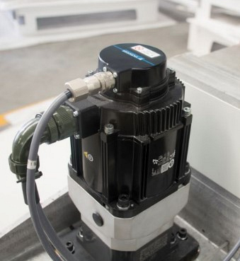 Автоматизированный комплекс лазерной резки труб IRONMAC T6-230-3D