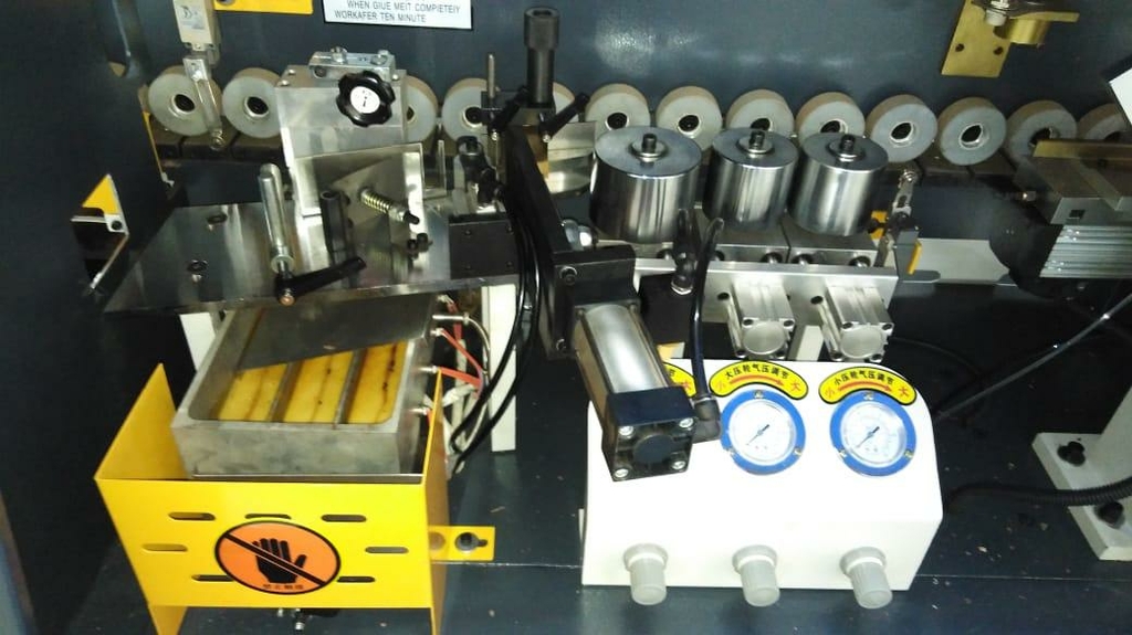 Кромкооблицовочный автоматический станок LTT MF368J