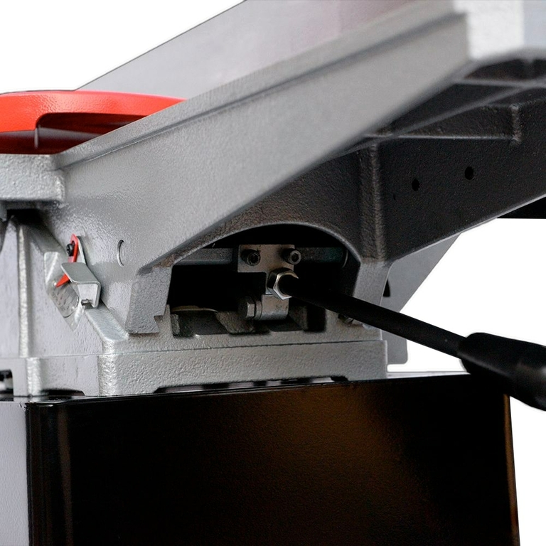 Фуговальный станок warrior w0109d  ширина стола 150мм мощность двигателя 1,1 квт