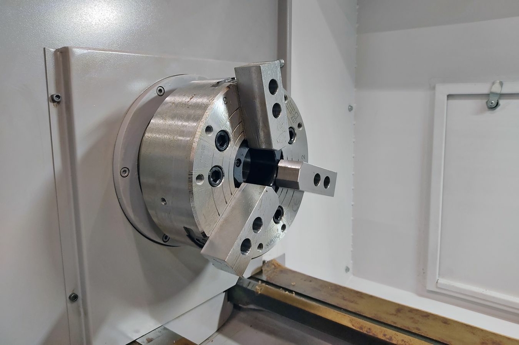 Токарный станок с ЧПУ Siemens 808D CK6150/750 с плоской станиной