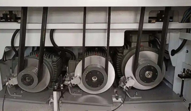 Калибровально-шлифовальный станок с рейсмусовым валом Beaver WT-KRC 1300