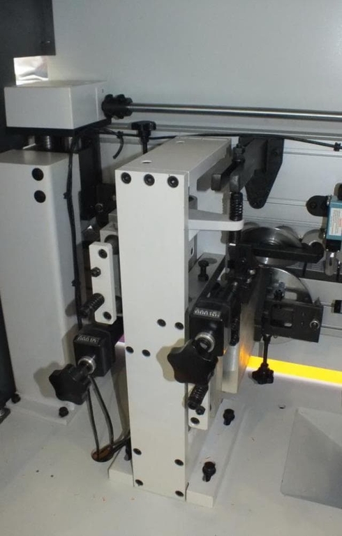 Кромкооблицовочный автоматический станок LTT HH-504