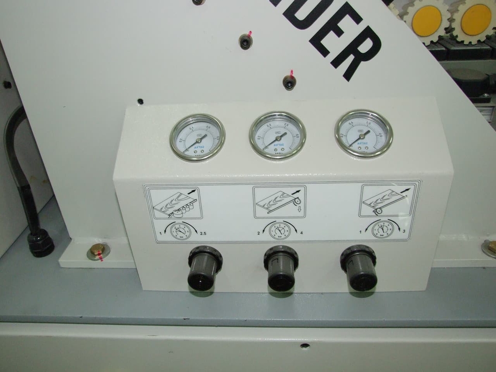 Автоматический кромкооблицовочный станок LTT MFB600T