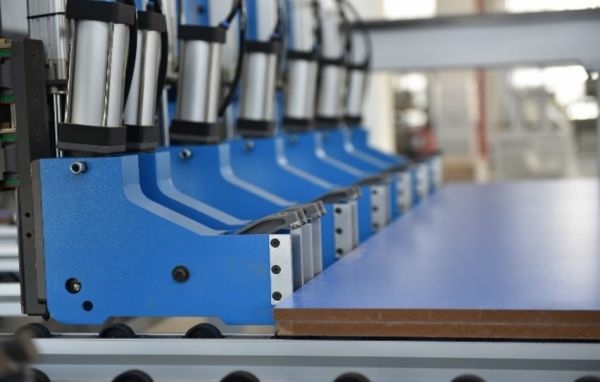 Угловой форматно-раскроечный центр с ЧПУ KDT KS-4522HLS