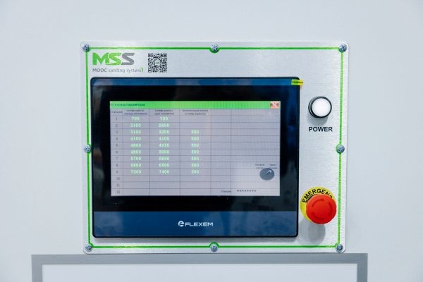 Автоматический шлифовальный станок для погонажных изделий KDT L-S2W7