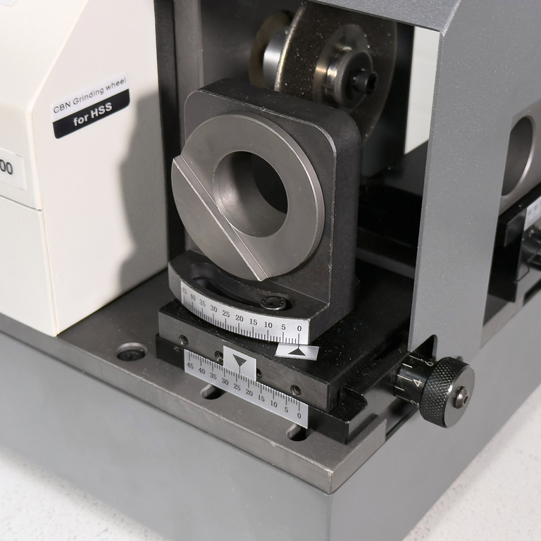 Cтанок для заточки метчиков AURA ZM-Y3C (74103000)