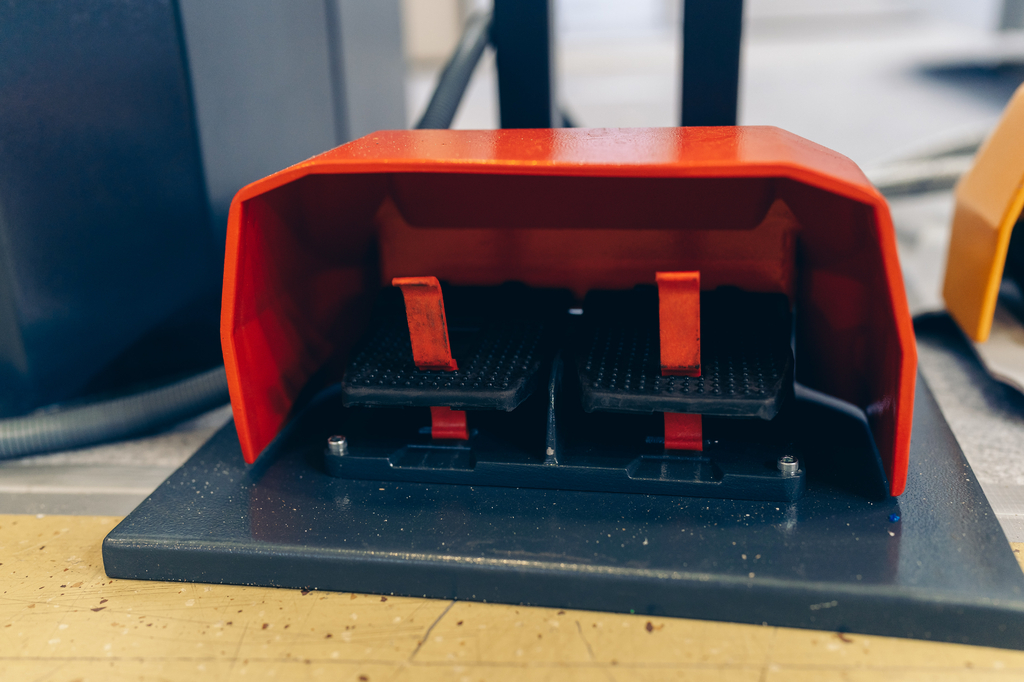 Гидравлический горизонтальный пресс NEDMACH N-HP 20