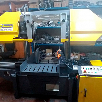 Полуавтоматический ленточнопильный станок Kesmak KSY 400X600