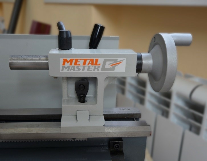 Настольный токарный станок M712