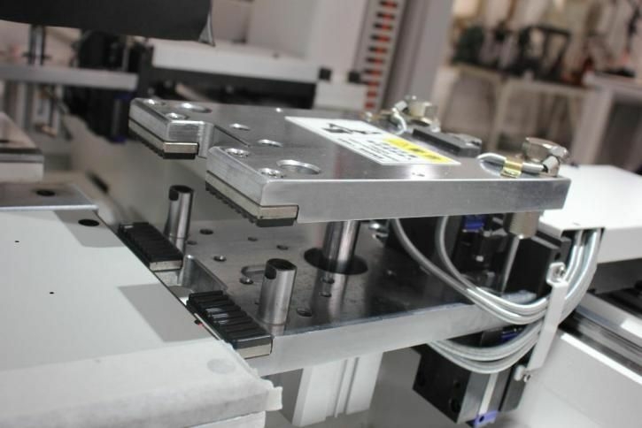 Автоматический сверлильно-присадочный станок с чпу WoodTec HBM 621L