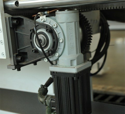 Форматно-раскроечный центр с ЧПУ с задней загрузкой KDT KS-833LL