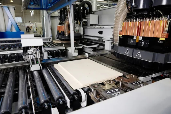 Сверлильно-присадочная ячейка Solution D на базе KDT KD-812