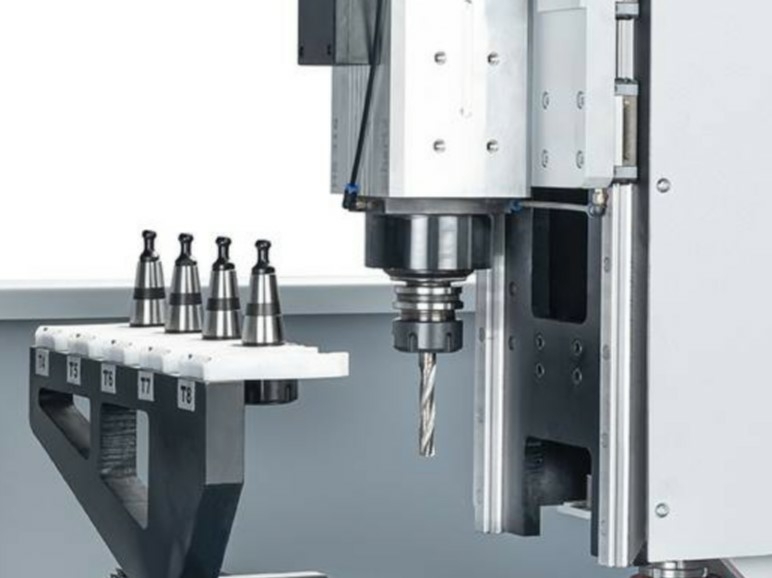 Четырехосевой токарный центр с ЧПУ NESTO PRO
