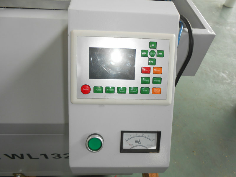 Лазерно-гравировальный станок с чпу WoodTec LaserStream WL 1325