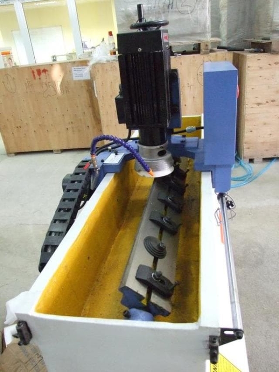 Станок для заточки плоских ножей с прямолинейной режущей кромкой MF2510A