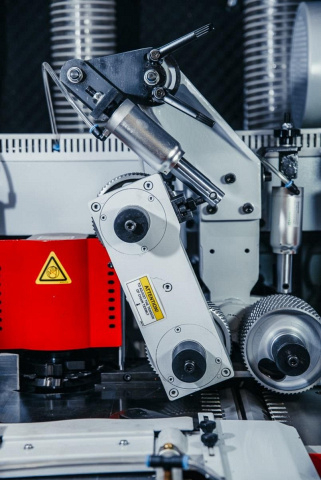 Четырехсторонний продольно-фрезерный станок Beaver 523 Pro