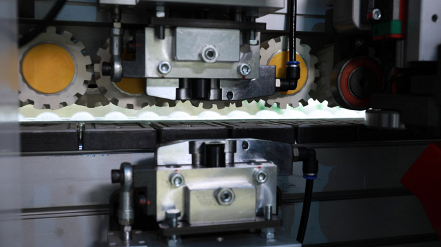 Автоматический кромкооблицовочный станок Nanxing NB875E