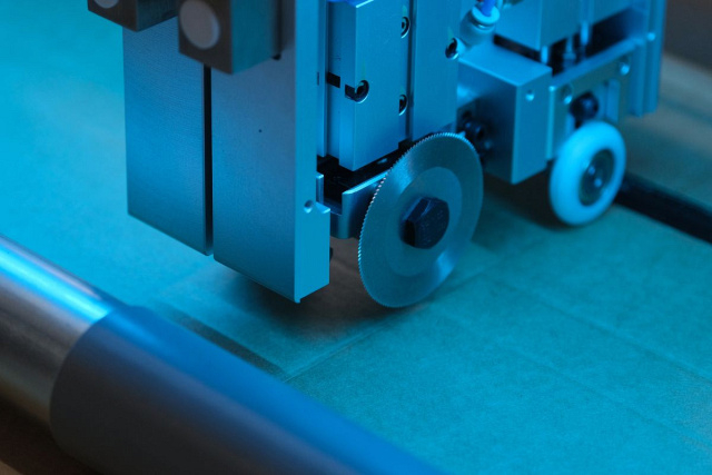 Автоматический рилевочно-резательный станок Beaver PACKMATIC Z-flat 12K