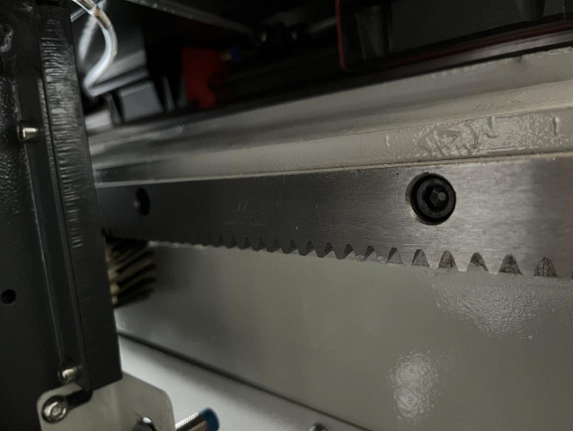 Токарный центр с ЧПУ с автозагрузкой Beaver 12D4 MAXI