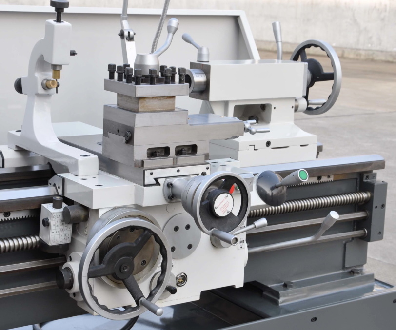 Токарно-винторезный станок MetalCraft 16К30-2000