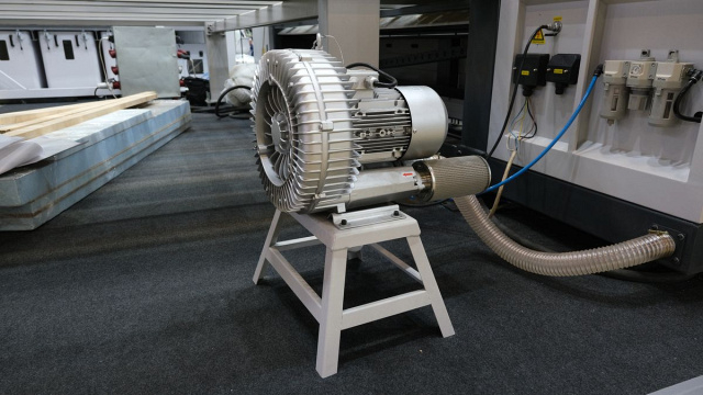 Форматно-раскроечный центр с ЧПУ EXCITECH EP 330