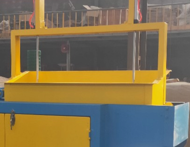 Станок древесно-стружечный с прямыми или шейперными ножами EcoWood LS LS-50