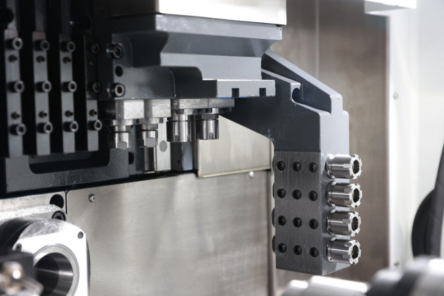 Автомат продольного точения IRONMAC ISL-206