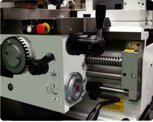 Токарный станок DMTG CW6280E/3000