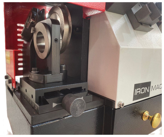 Станок для заточки концевых фрез IRONMAC M31C
