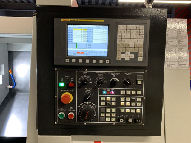 Токарный обрабатывающий центр SPECTR TC-200M