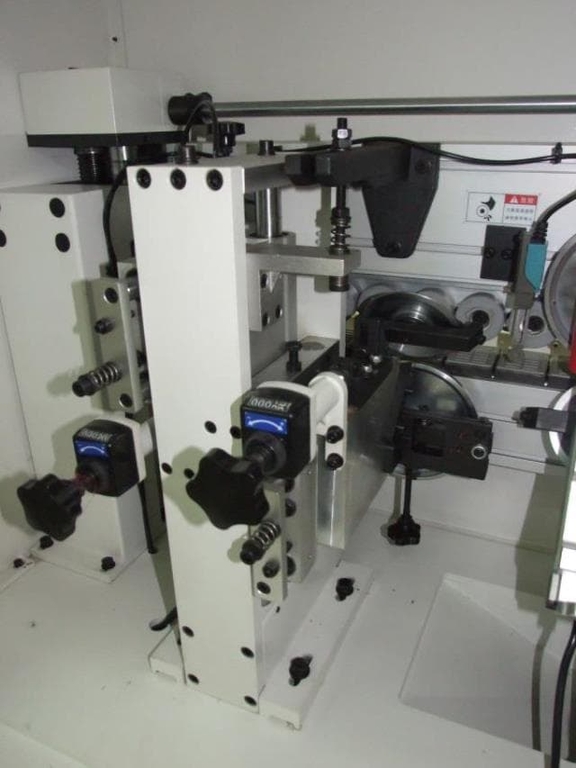 Автоматический кромкооблицовочный станок LTT-140