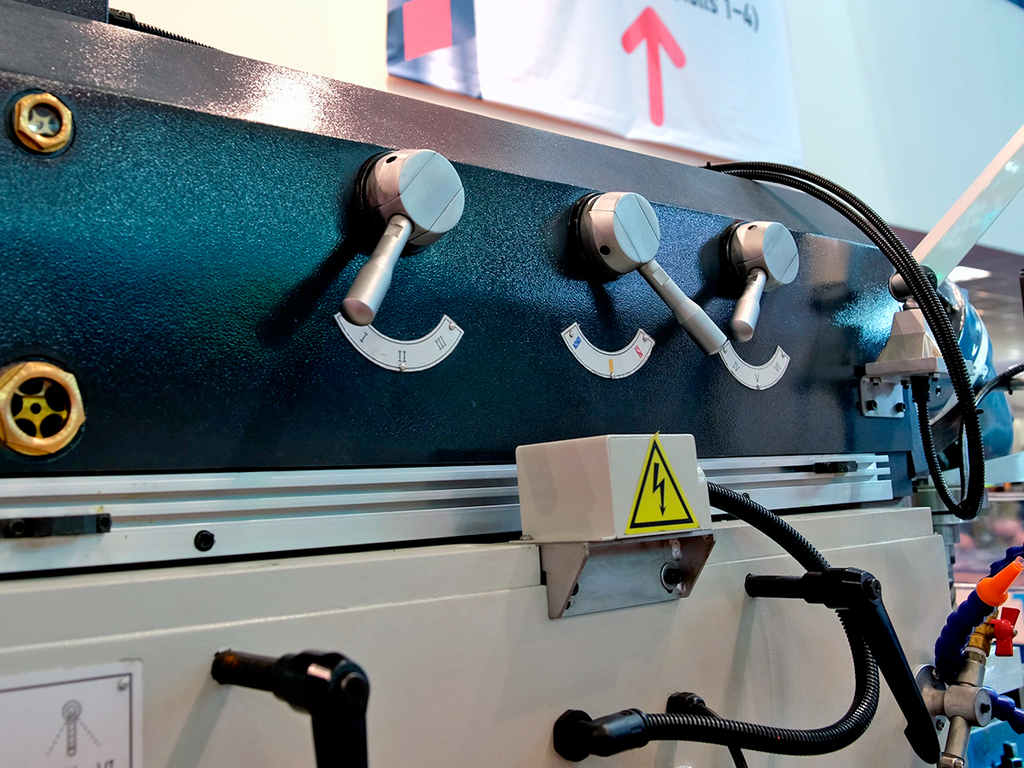 Вертикальный фрезерный станок FHU5A