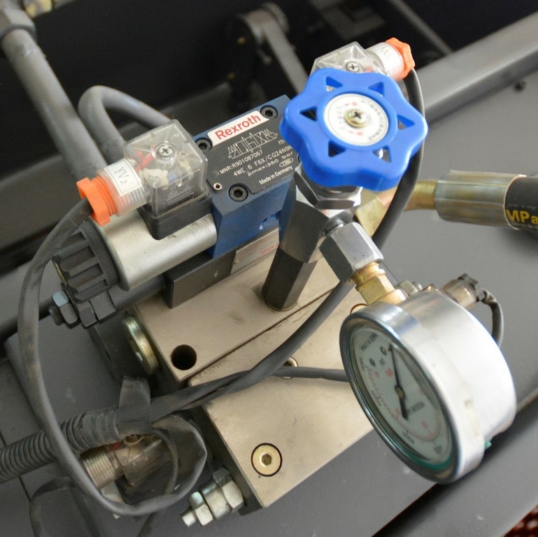 Листогибочный пресс Metal Master HPJ 32100M с ЧПУ E22