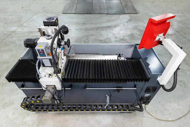 Станок для заточки ножей IRONMAC 1500 AM