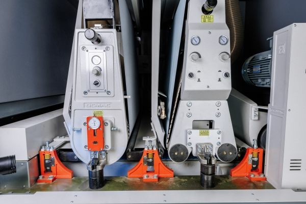 Автоматический плоскошлифовальный станок QCMAC SAF1300A-2