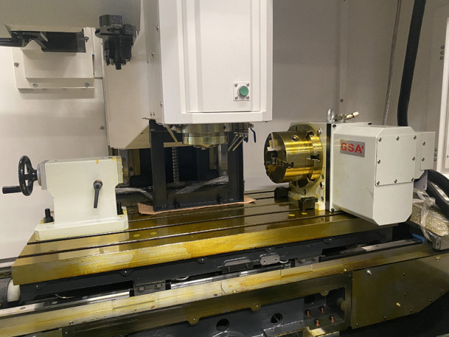 Фрезерный обрабатывающий центр 4-осевой KVL850B (SED855) HCNC