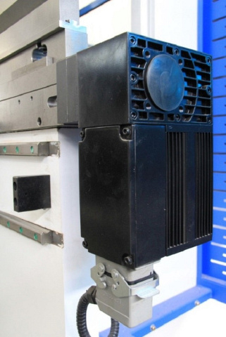 Гидравлические листогибочные прессы IRONMAC HPB-C