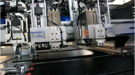 Сверлильно-присадочный станок с ЧПУ BJD P-851LJM