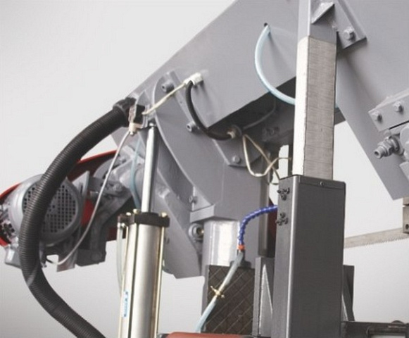 Полуавтоматический ленточнопильный станок IRONMAC CUT-500 СSA