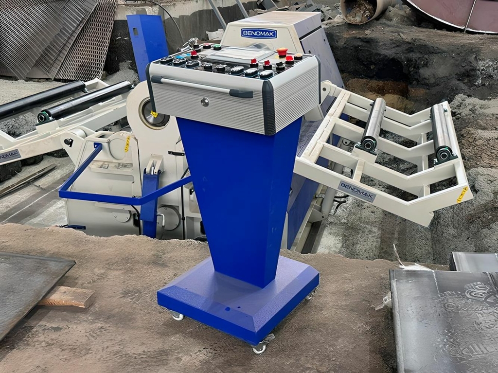 Четырёхвалковые гидравлические вальцы Bendmak CY4R-HHS 270-30/10