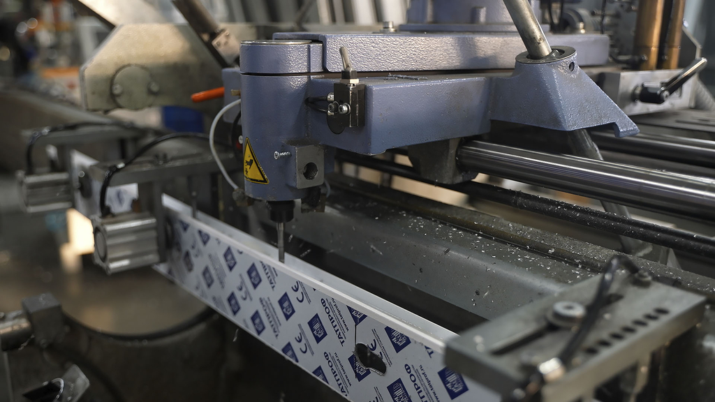 Копировально-фрезерный станок LXF-235X100 с одной осью обработки